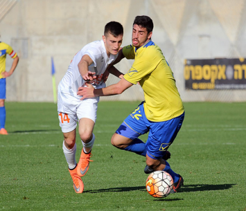 ציון אזולאי ורואי בן בסט במאבק
