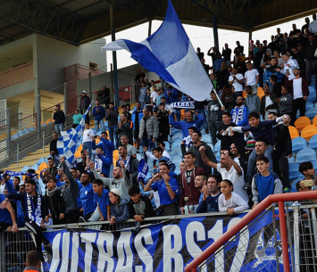 אוהדי בית שאן. מתכננים הצגה ביציעים (אבי רביבו)