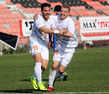 דניאל בלומנפלד (לירן דורף)