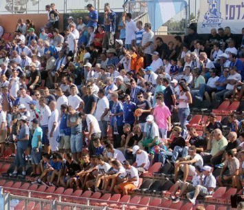 זועמים על ההחלטה של ראשי מרמורק. אוהדי יפו (לירן דורף)