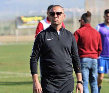 עמד על שלו. בוסקילה (עודד חסין)