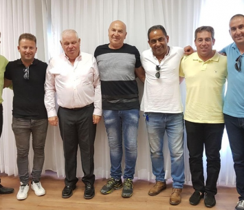 חוזר הביתה. הוכנבוים