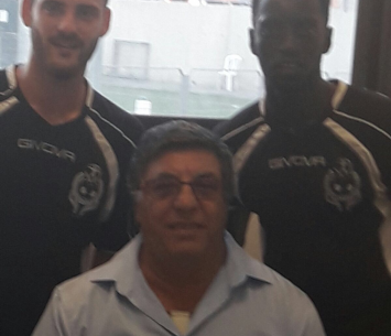 השניים במעמד החתימה