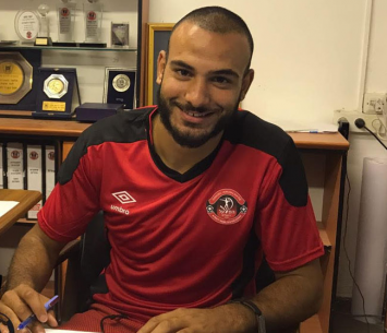 ג'אברין במעמד החתימה