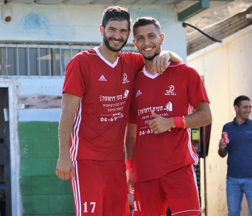 האקסים של טבריה חוגגים ניצחון במדי איכסל (עודד חסין)