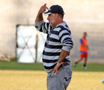 מאמנה החדש של הפועל איכסל. עיסא