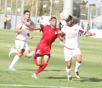 דגני ועמאש במאבק (שלומי גבאי הפועל חדרה/גבעת אולגה)