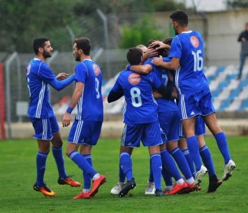 שחקני מגדל העמק חוגגים (אבי רביבו)