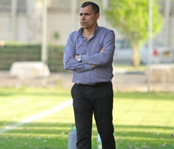 מאמין בקבוצה. חכים