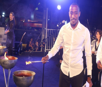 כבוד ענק על הבמה המרכזית. זלקה (צילום: שלומי גבאי)