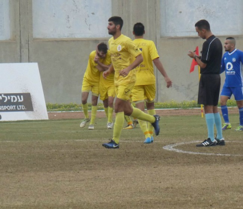 שחקני חולון במפגש הקודם (אלי שמואלי)