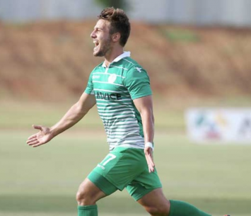 נסיקובסקי עם צמד ענק (דני מרון)