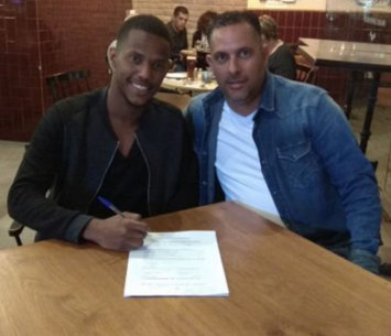 חושב על בית חדש. טדסה ונציגו אורן דניאל