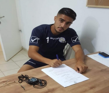 גנון במעמד החתימה