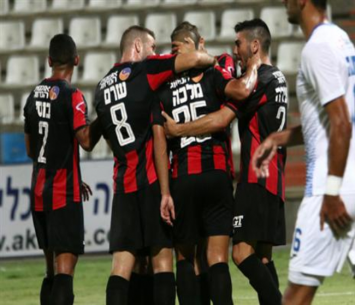 שחקני קטמון חוגגים