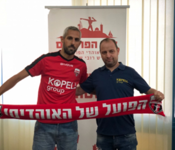 ויצמן (משמאל) (דוברות עיר הפועלים)