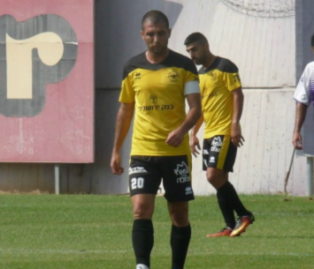 מאמין בקבוצה. זקן