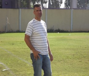 מאמן חדש. חייט