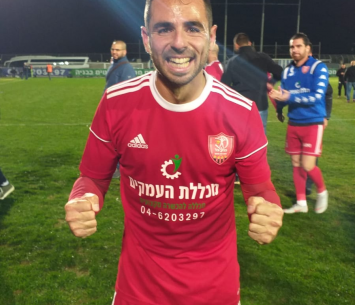 כובש השער. רול