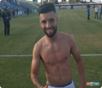 חזר הביתה. בית יעקב