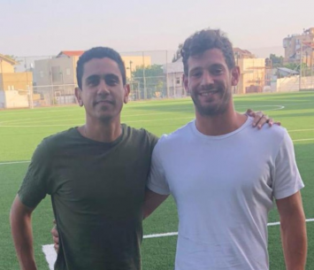 נוסונוביץ במעמד החתימה