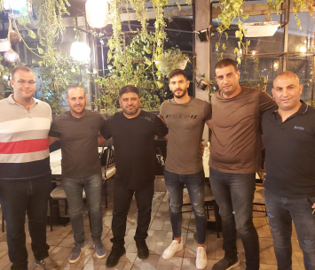 קראקרה במעמד החתימה