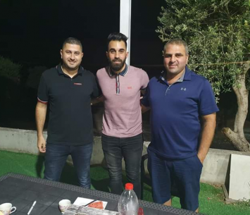 חמזה במעמד החתימה