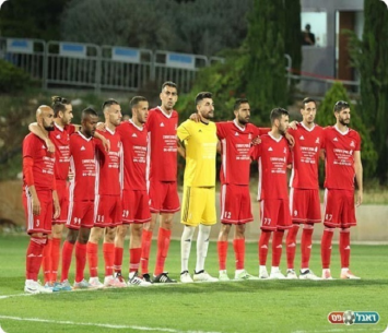 מצליחים על הדשא. שחקני איכסל (צילום: נזיה סולטאן)