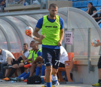 שחקן מפתח. אקסברד (אבי רביבו)