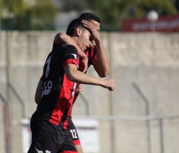 שומר על קשר משפחתי. צידאווי (דאפר מחאמיד)