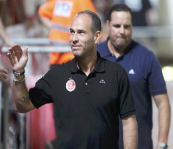 הופתע מהעזיבה. דומב