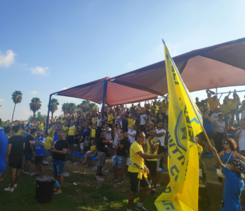 יום הבוחר. אוהדי עירוני אשדוד (אביחי דלאל)