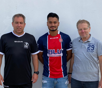 פלג במעמד החתימה