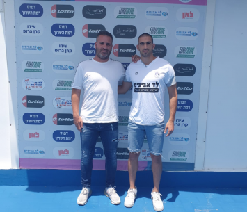 עוזרי עם סוכנו אורן יחזקאל