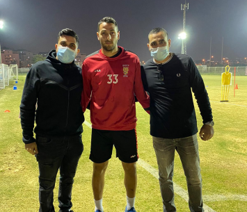 זלאיט במעמד החתימה