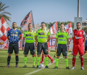 עואד במדים הכחולים (צילום: נזיה סולטאן)