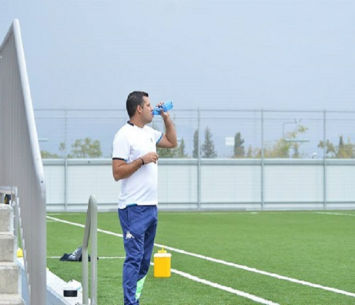 חושב קדימה. בראון