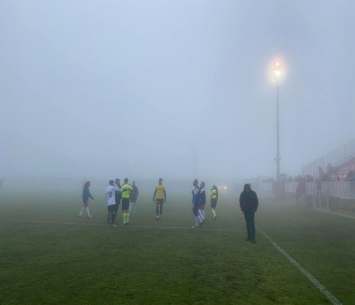 ערפל כבד. אצטדיון בוקעאתא