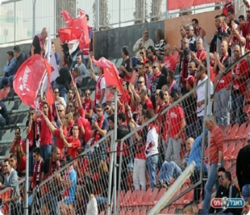 יצאו מאוכזבים. אוהדי מרמורק (צילום: יוסי סוריק)