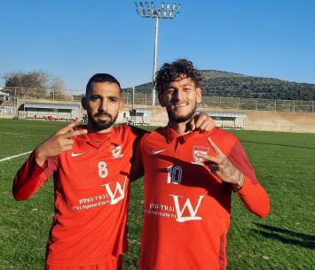 כובשי השערים לטירה (דאפר מאחמיד)