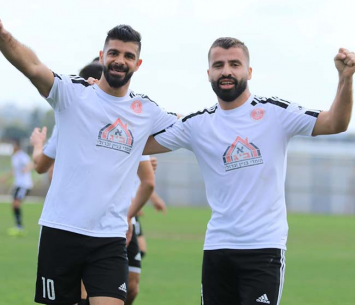 שחקני זלפה חוגגים (דאפר מחאמיד)