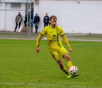 שער דרמטי. אופמן (גלעד אימס)