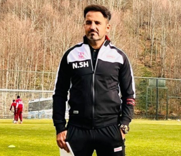 מאמנה החדש של כאוכב