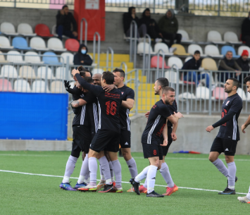 שחקני טירה. יחגגו גם הפעם? (דאפר מחאמיד)