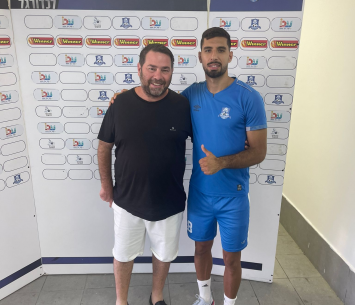 ארשיד במעמד החתימה