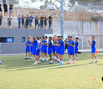 קבלת פנים חמה באימון הבכורה (עובאדה אכתילאת)