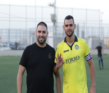 תמונת ניצחון. חמאדה ג'בארין חוגג בסיום (דאפר מאחמיד)