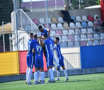 מקצוענים בכיבוש שערים. שחקני קריית ים חוגגים (דאפר מאחמיד)