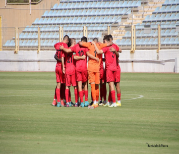 עושים את שלהם בצנעה. שחקני הפועל הרצליה (בן מלניק)