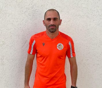 מאמין בקבוצה. מלכה